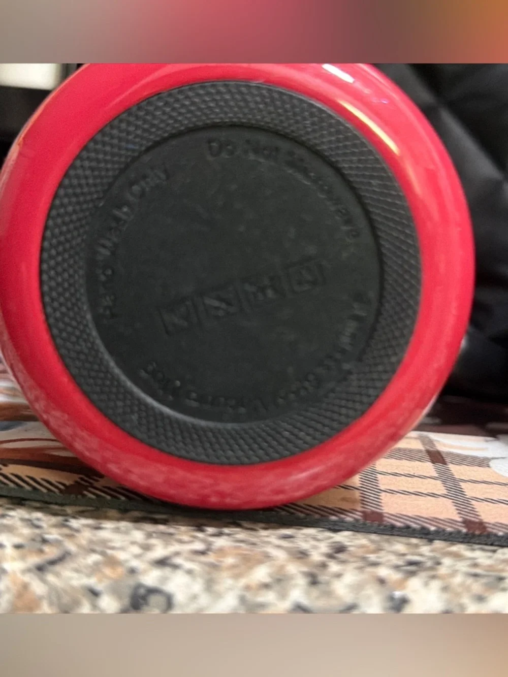 N/A pink black